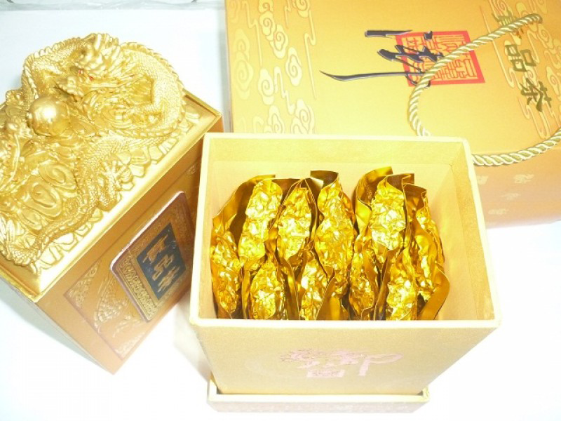 Hộp chè biếu rồng vàng cao cấp