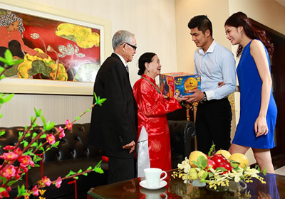 Ý nghĩa của quà tết đối với mỗi người chúng ta